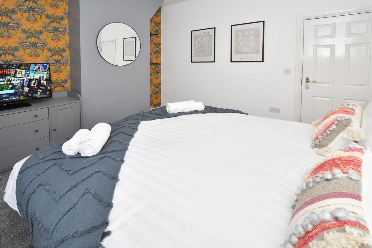 Apartment Parotia House By Yourstays - 3 Bedroom House In *